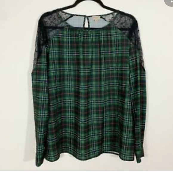 Daniel Cremieux Tops - Cremieux women’s green and black plaid and lace blouse size Large
